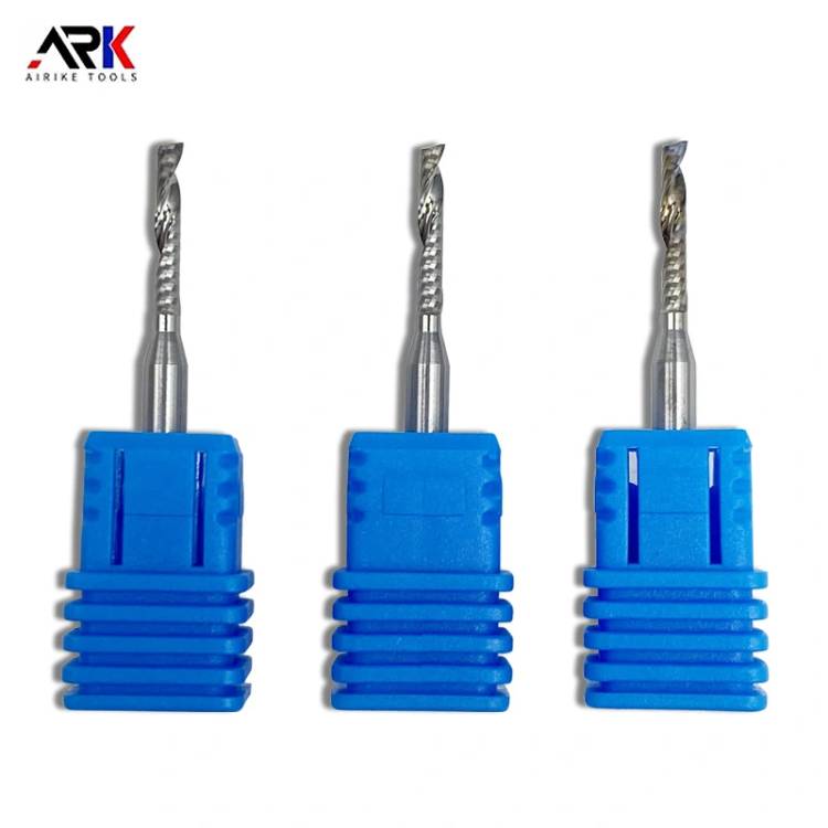 Fräs med liten diameter och enkel skärkant